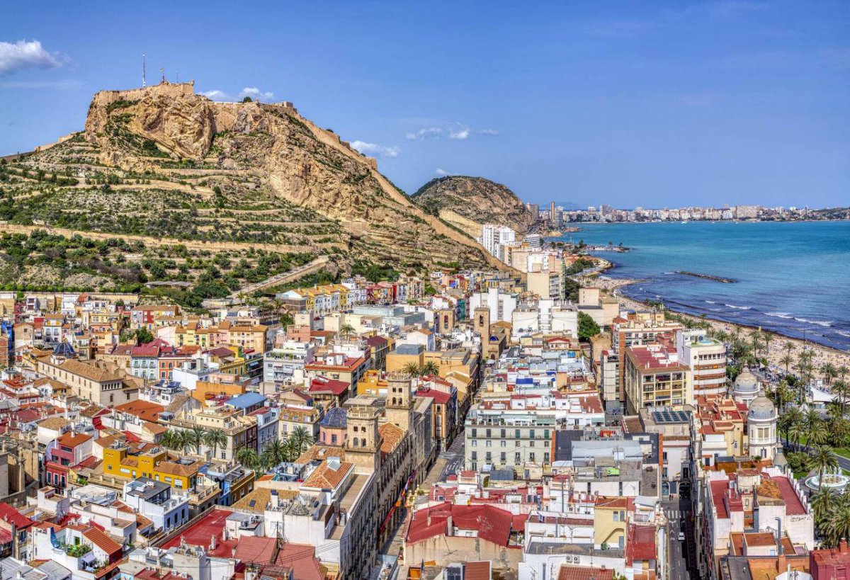 A Gateway to Costa Blanca's Vibrant Charm