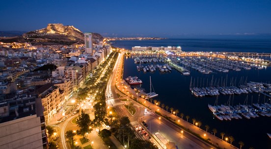 Vida nocturna en Alicante - bares, clubes y las mejores fiestas