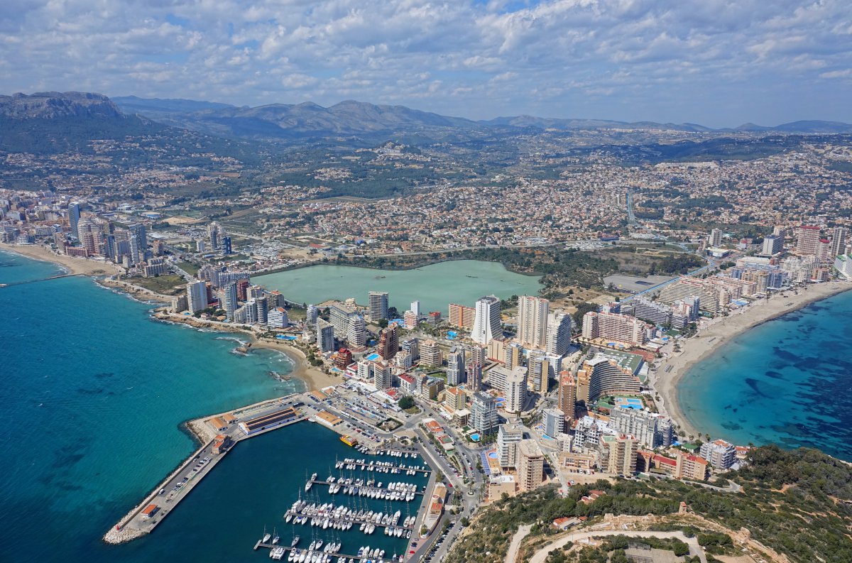 Calpe: Majestic Peñón and Coastal Bliss